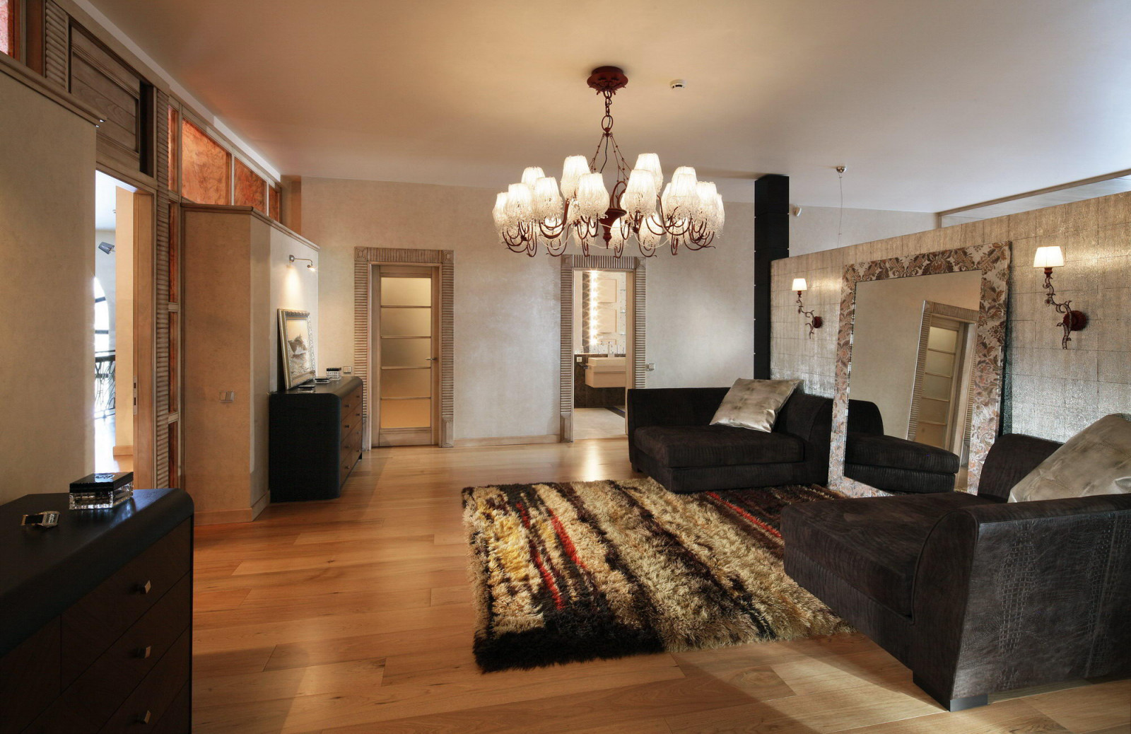 Дом в стиле неоклассика в коттеджном поселке Горки-6