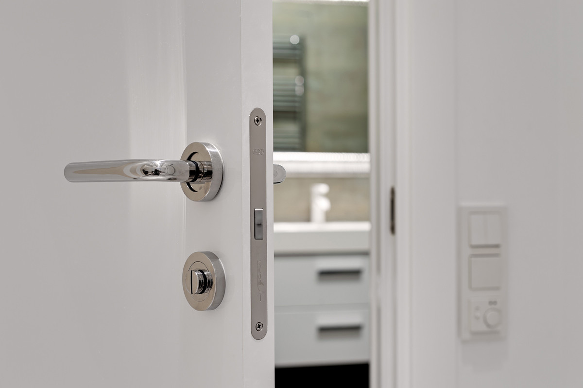 Обложка проекта: Белоснежная квартира в центре Санкт-Петербурга