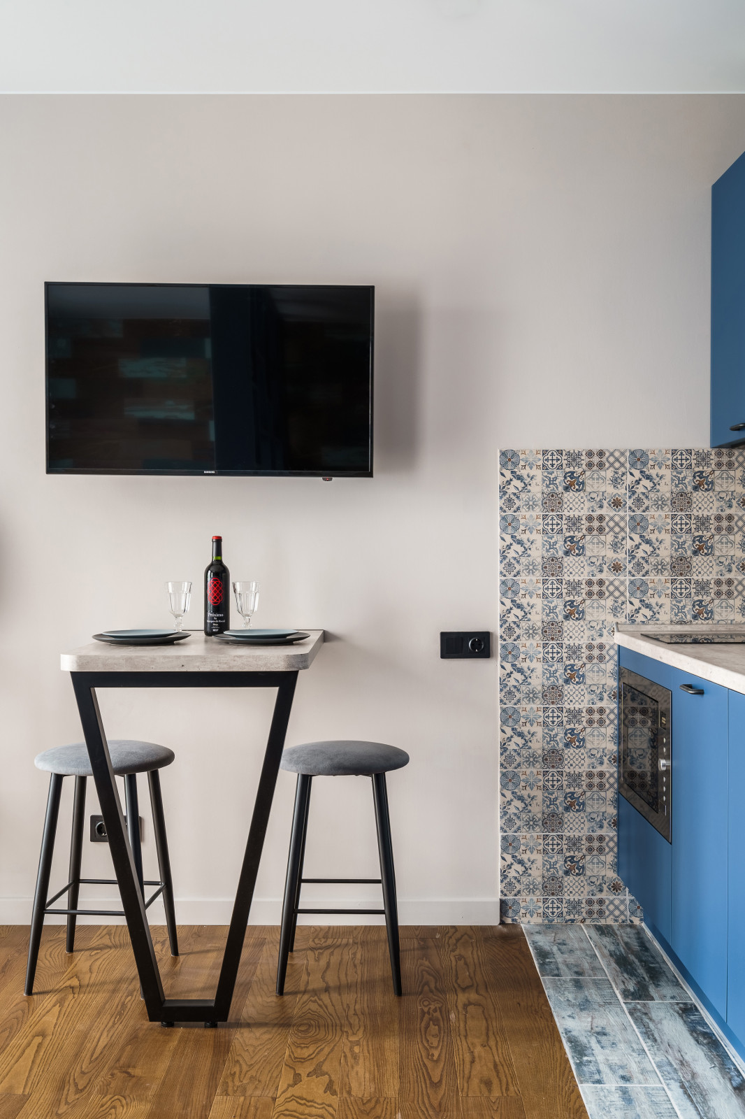 Лофт для сдачи в аренду на площади 27 кв.м.