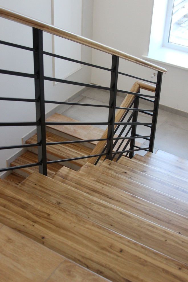 Лестница из дуба "рустик"