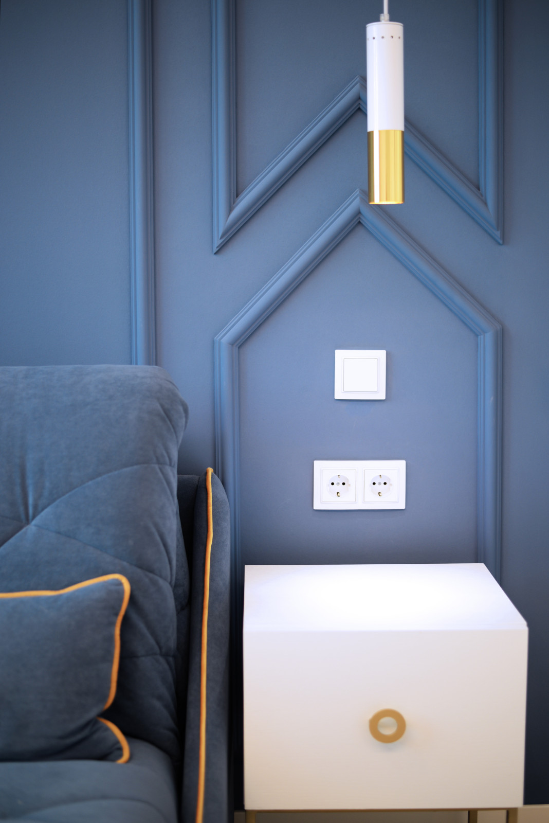 Обложка проекта: Небольшая квартира в неоклассическом стиле