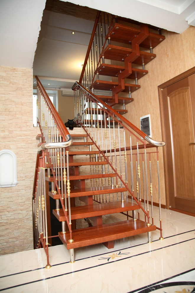 Больцевая лестница с латунным ограждением, фабрика Grande forge(Франция).