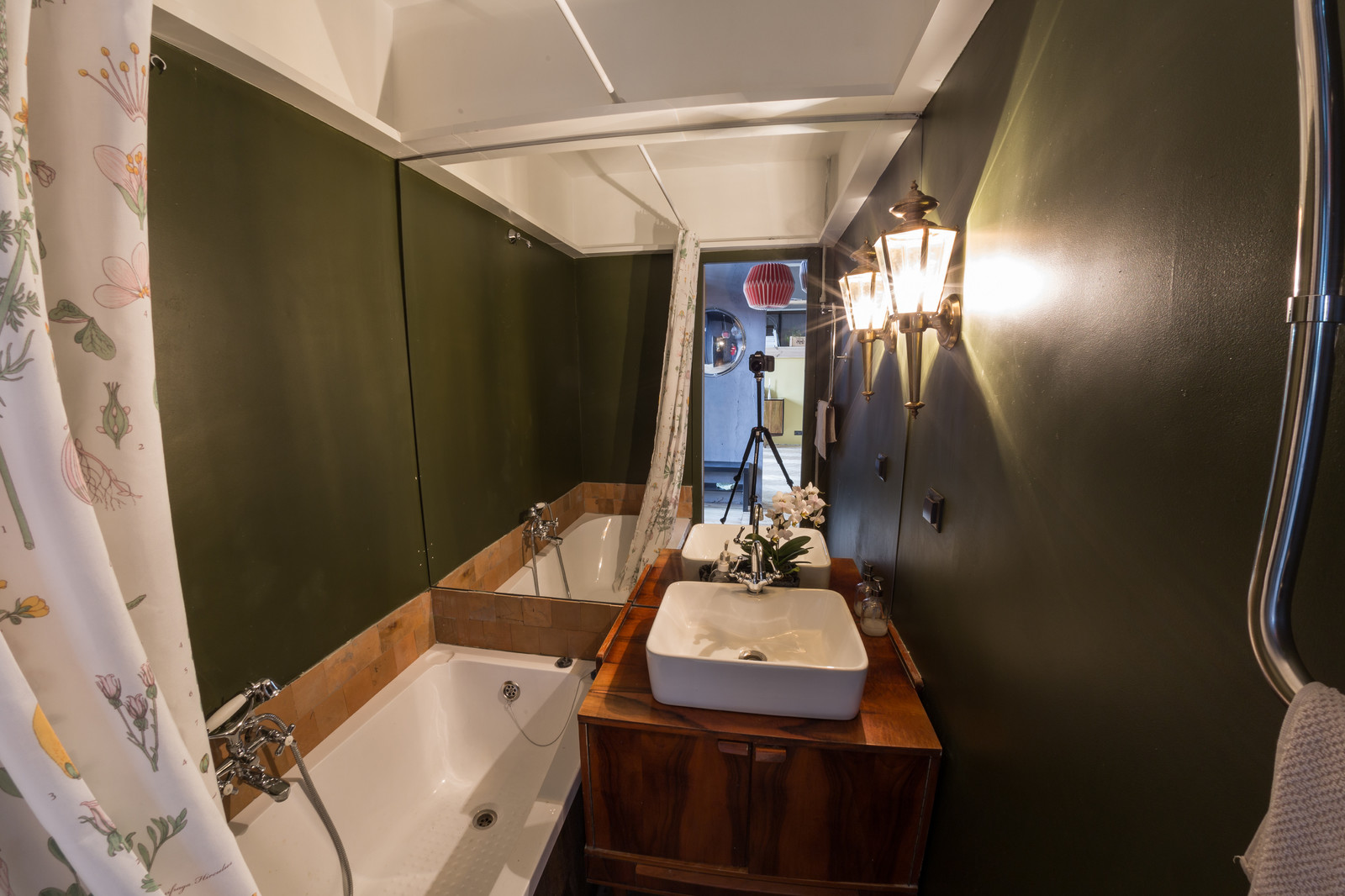 Небольшая двухъярусная квартира