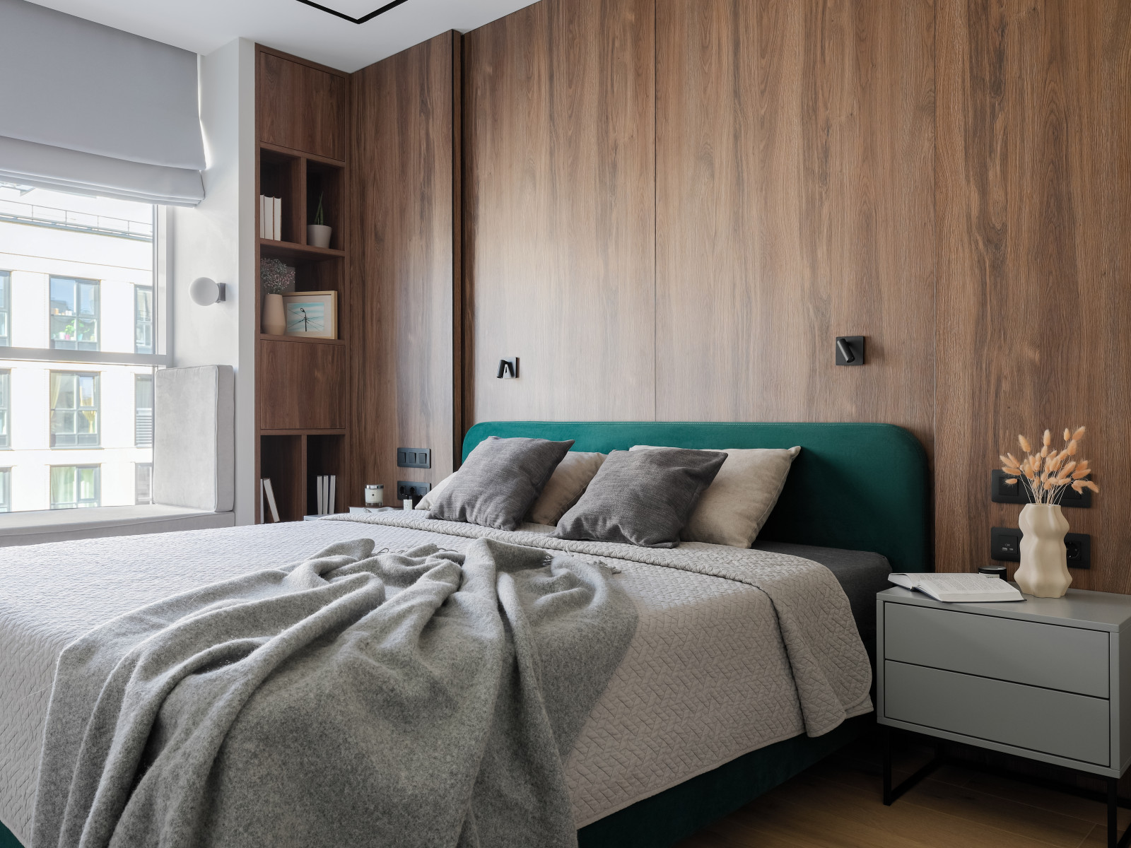 Квартира со стеклянной стеной и терраццо