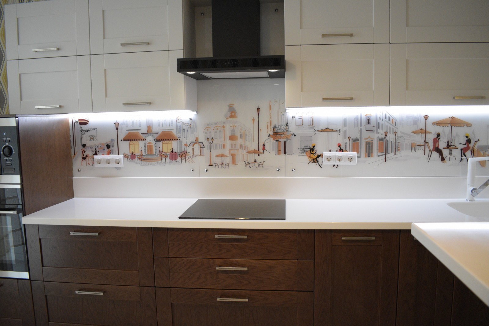 Кухня Кальвадос из массива дуба с каменной столешницей