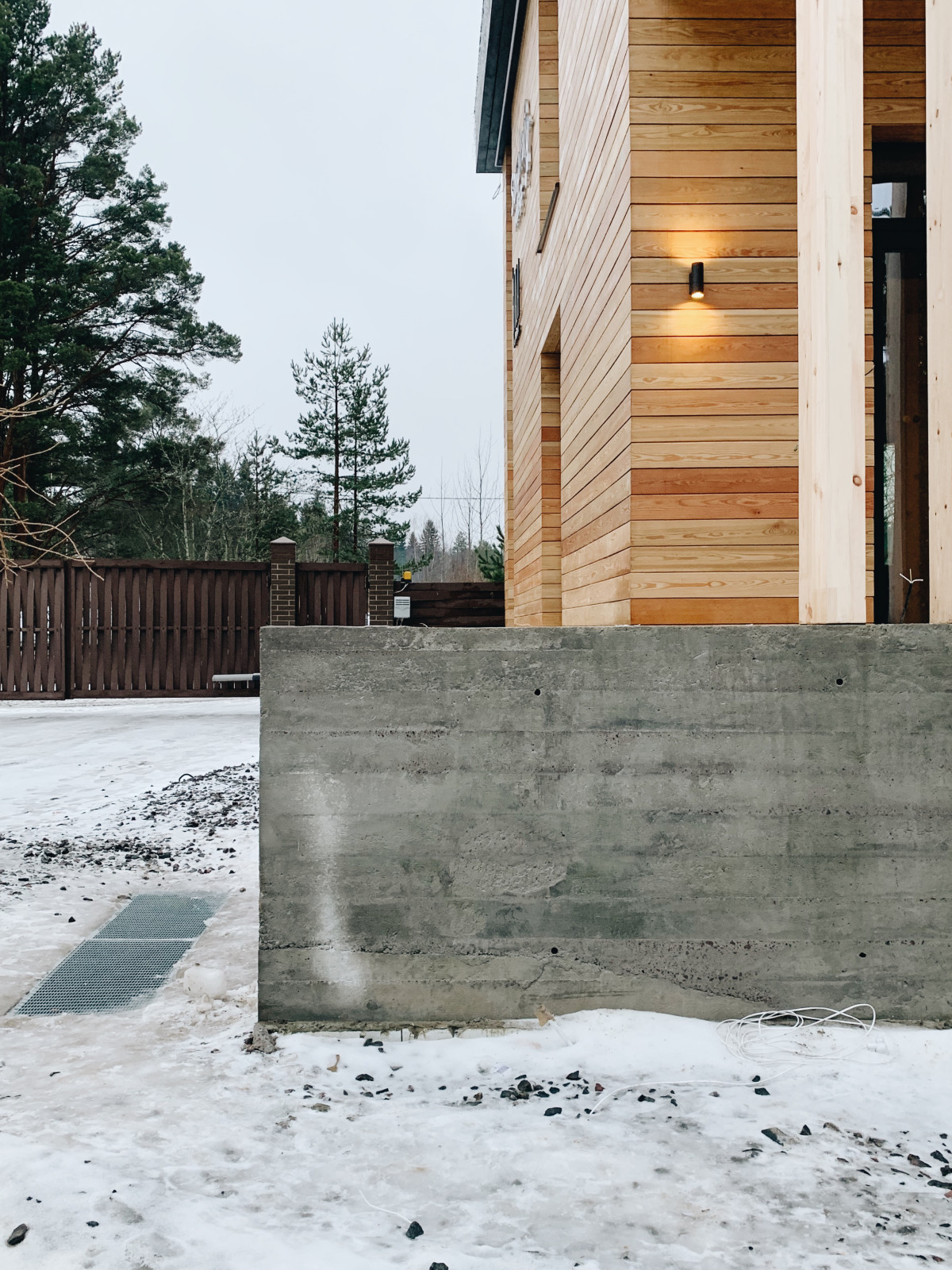 Здание Отеля Sorola Village на берегу Ладожского озера