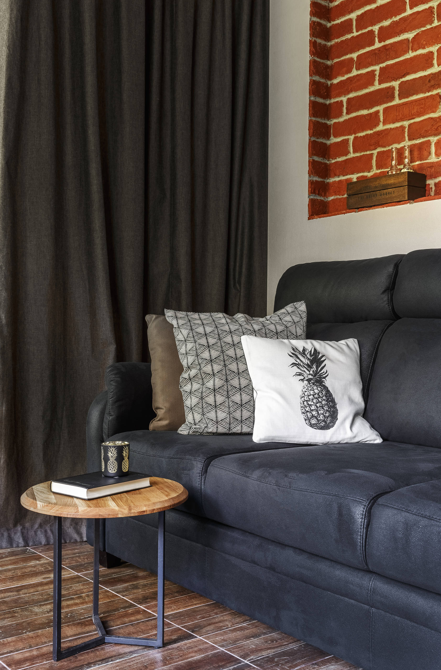 Houzz тур: Маленький женский... лофт на 30 кв.м