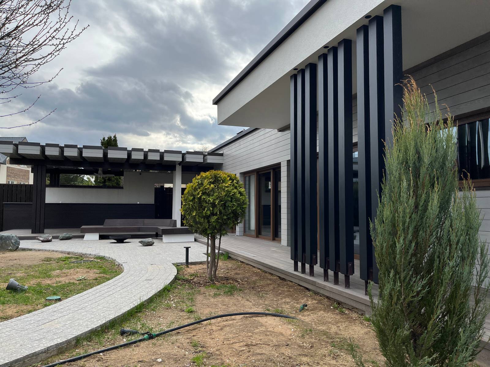 ЛЕТНИЙ ПАВИЛЬОН