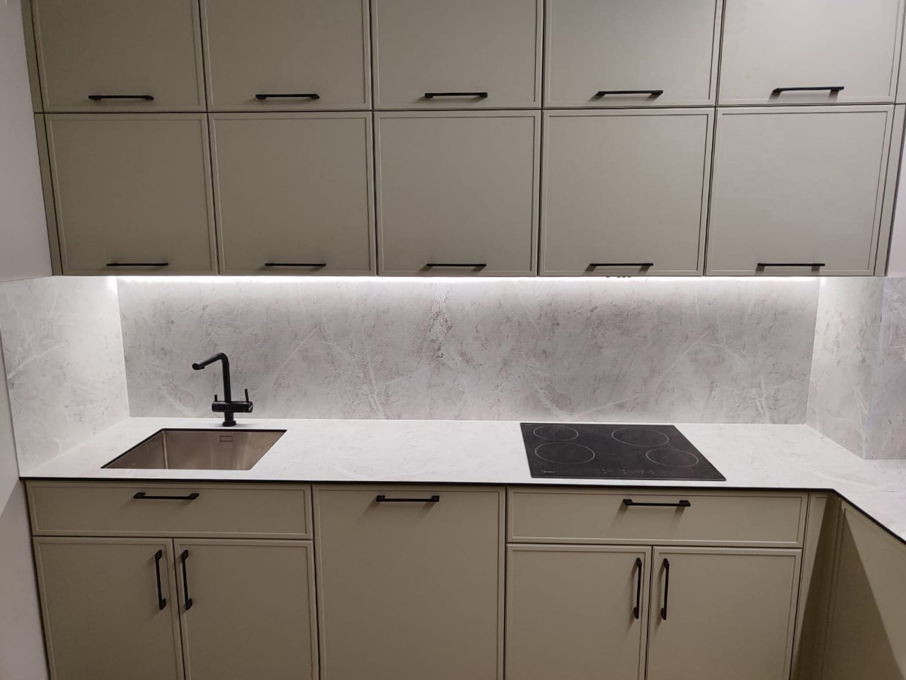 Обложка проекта: Столешница из Компакт Пластика Мрамор Синоп Белый