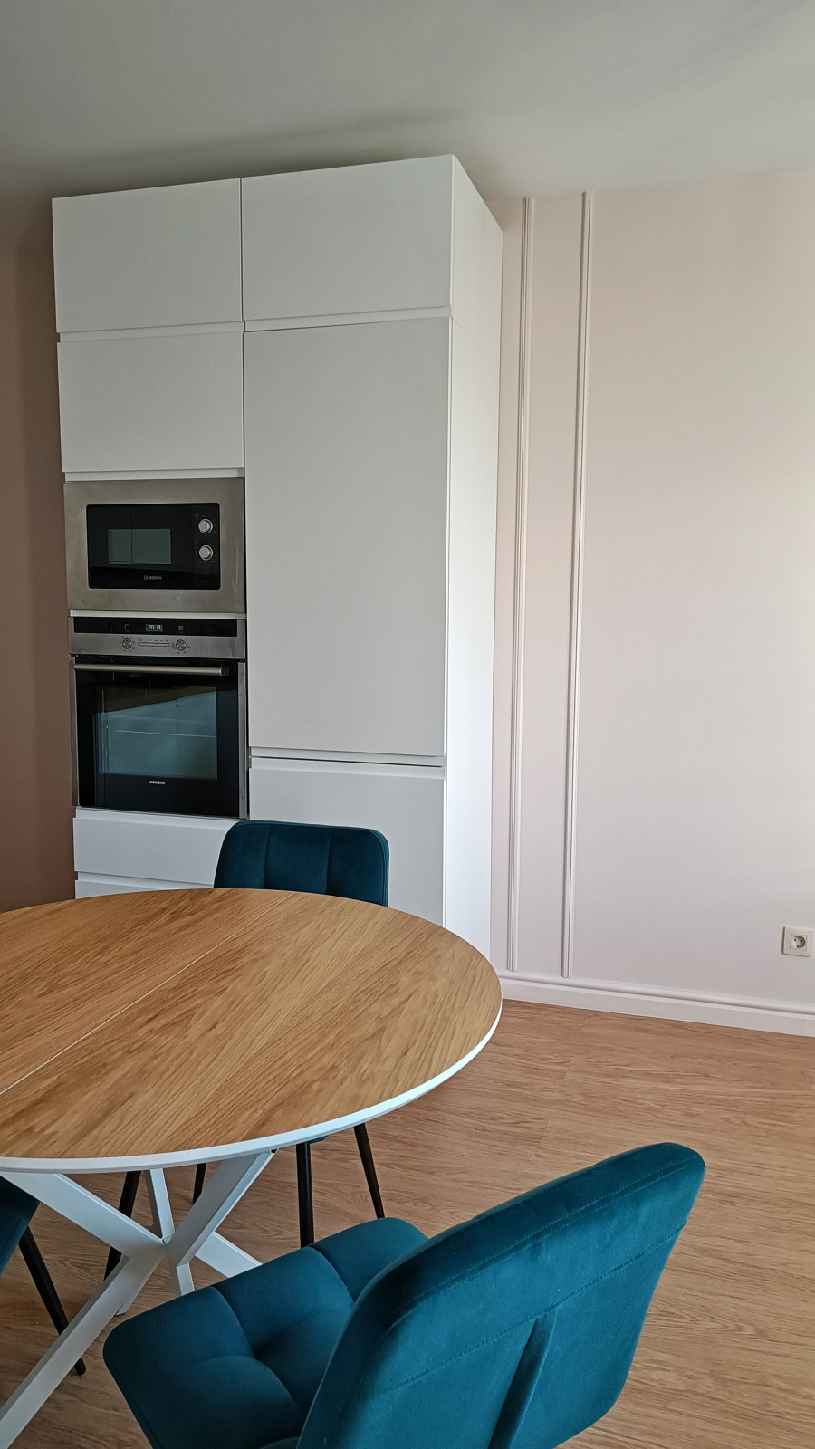 Колпино, квартира для семейной пары с маленькой принцессой