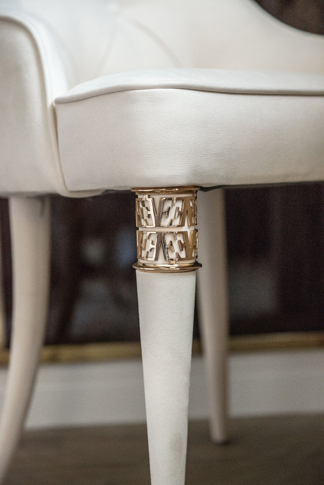 Дом с бассейном