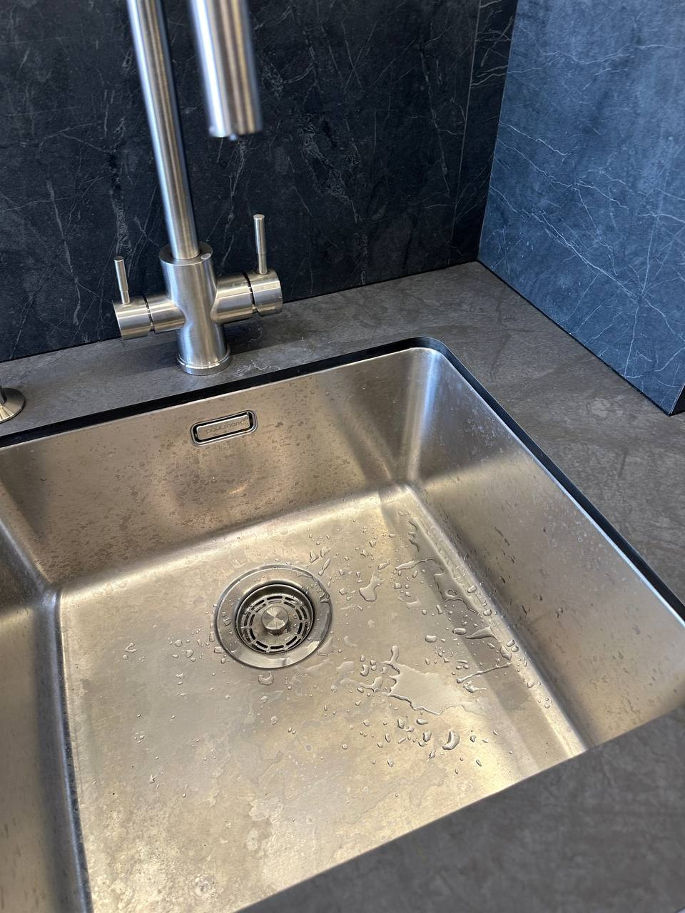 Обложка проекта: Кухня в современном стиле