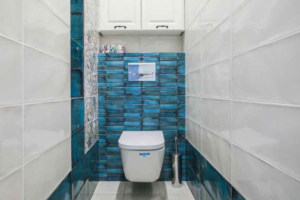 Ванна цвета морской мечты