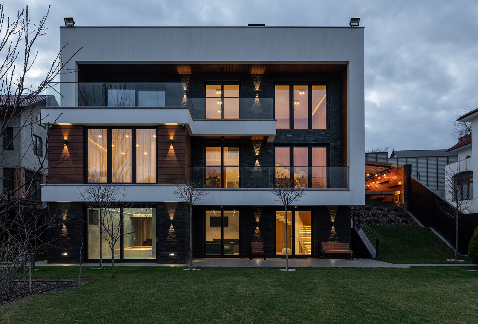 VATRA HOUSE