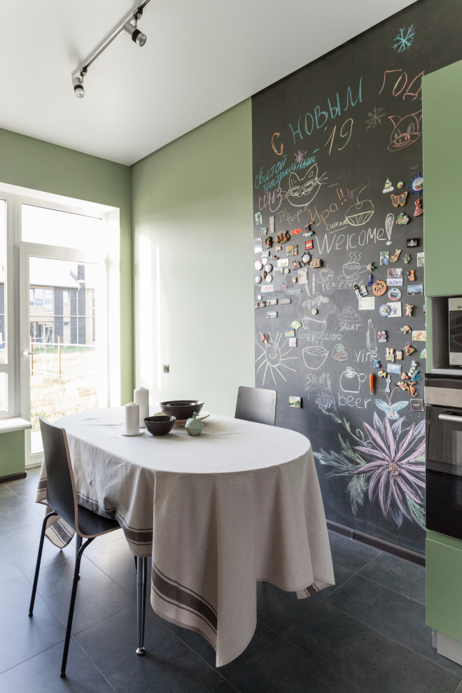 Дом в пригороде Петергофа