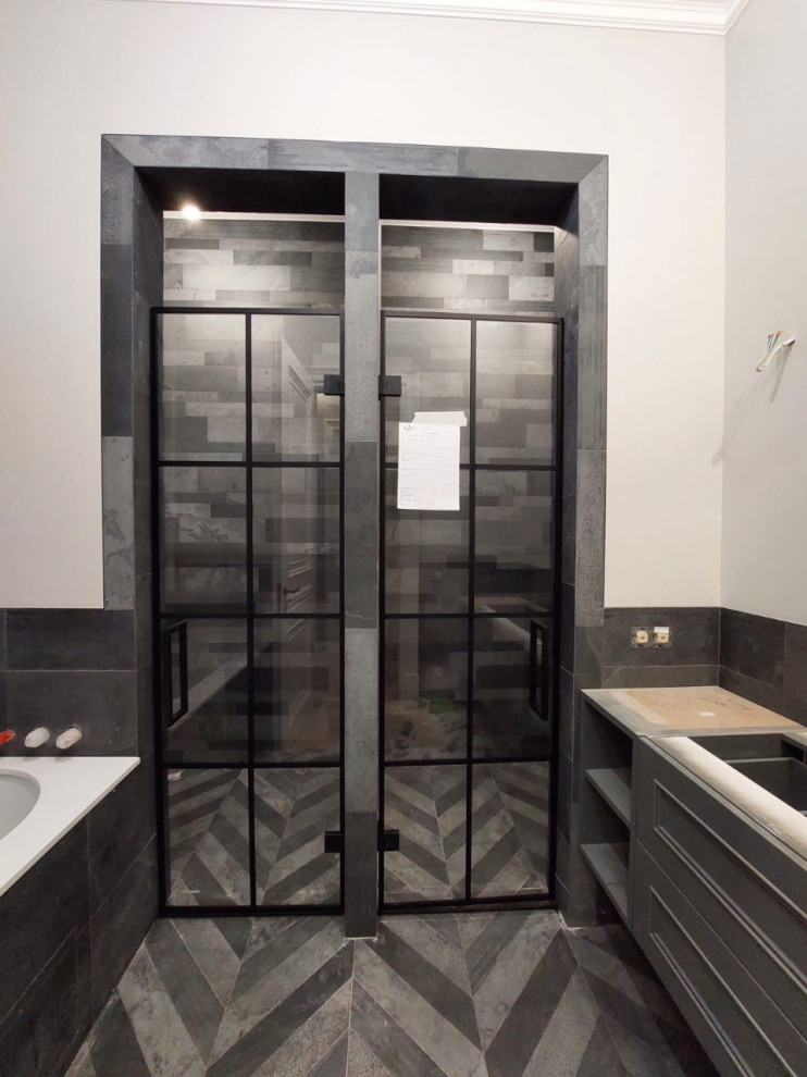 Стеклянные двери в душевую