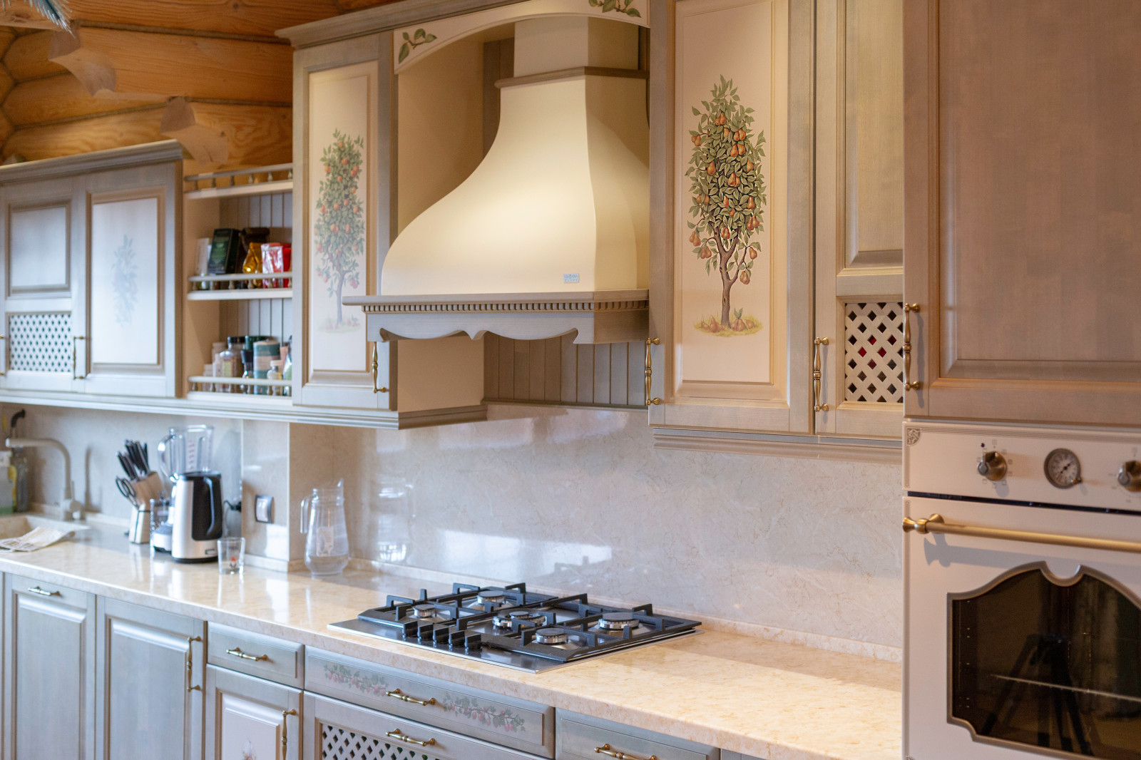 Уютный прованс для загородного дома. Кухня "Шато"