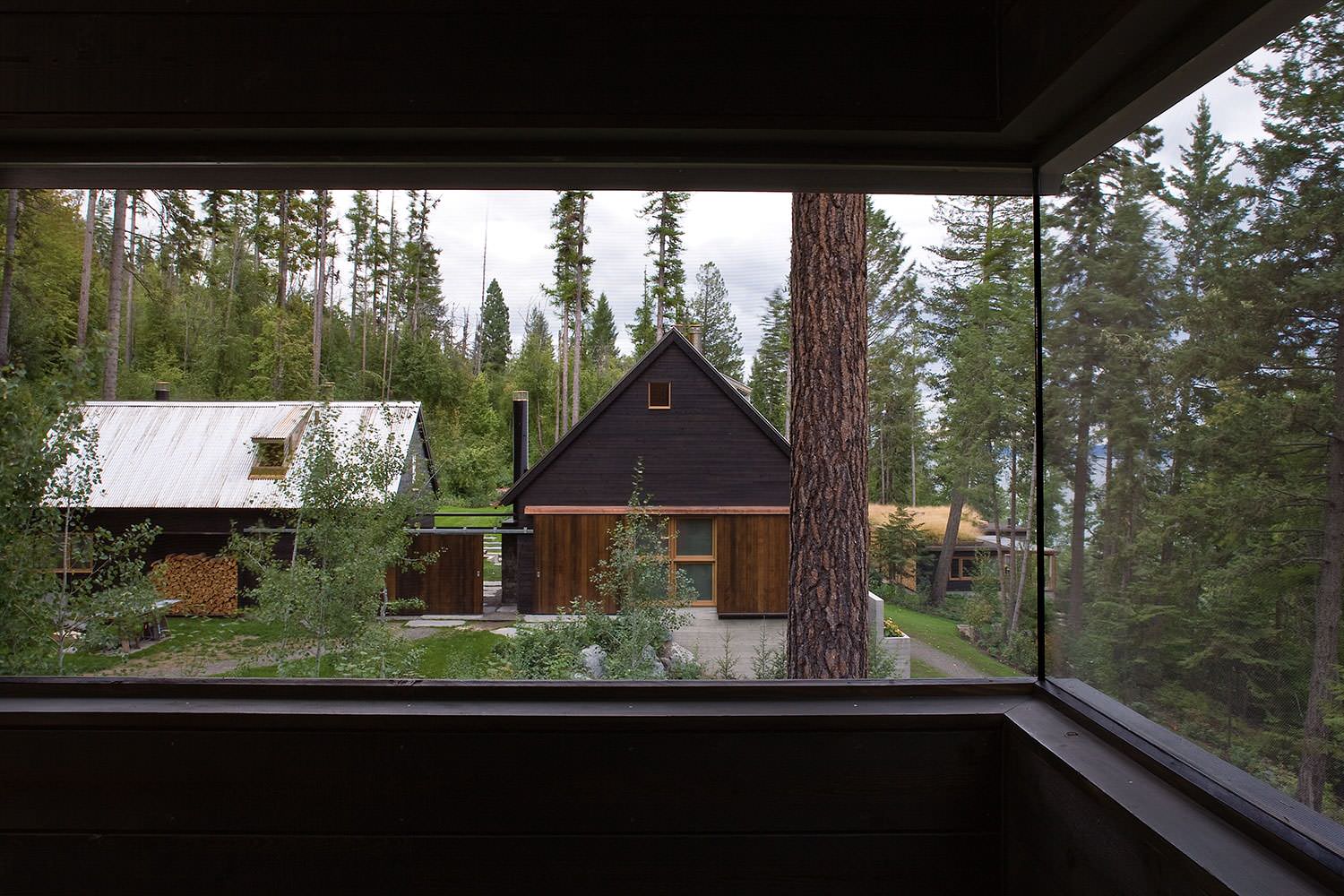 Houzz США: Современная интерпретация бревенчатого дома в Монтане