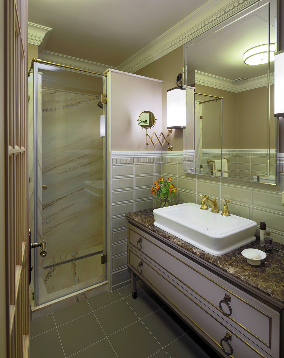 Дом у большой воды