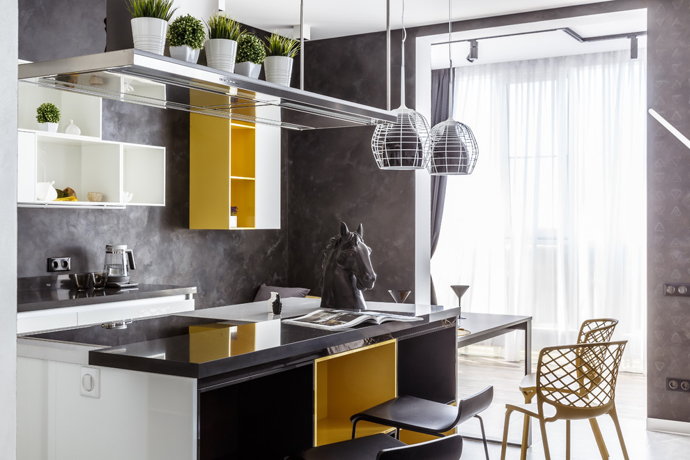 Фото кухни реализованного проекта квартиры ЖК "Адмирал".