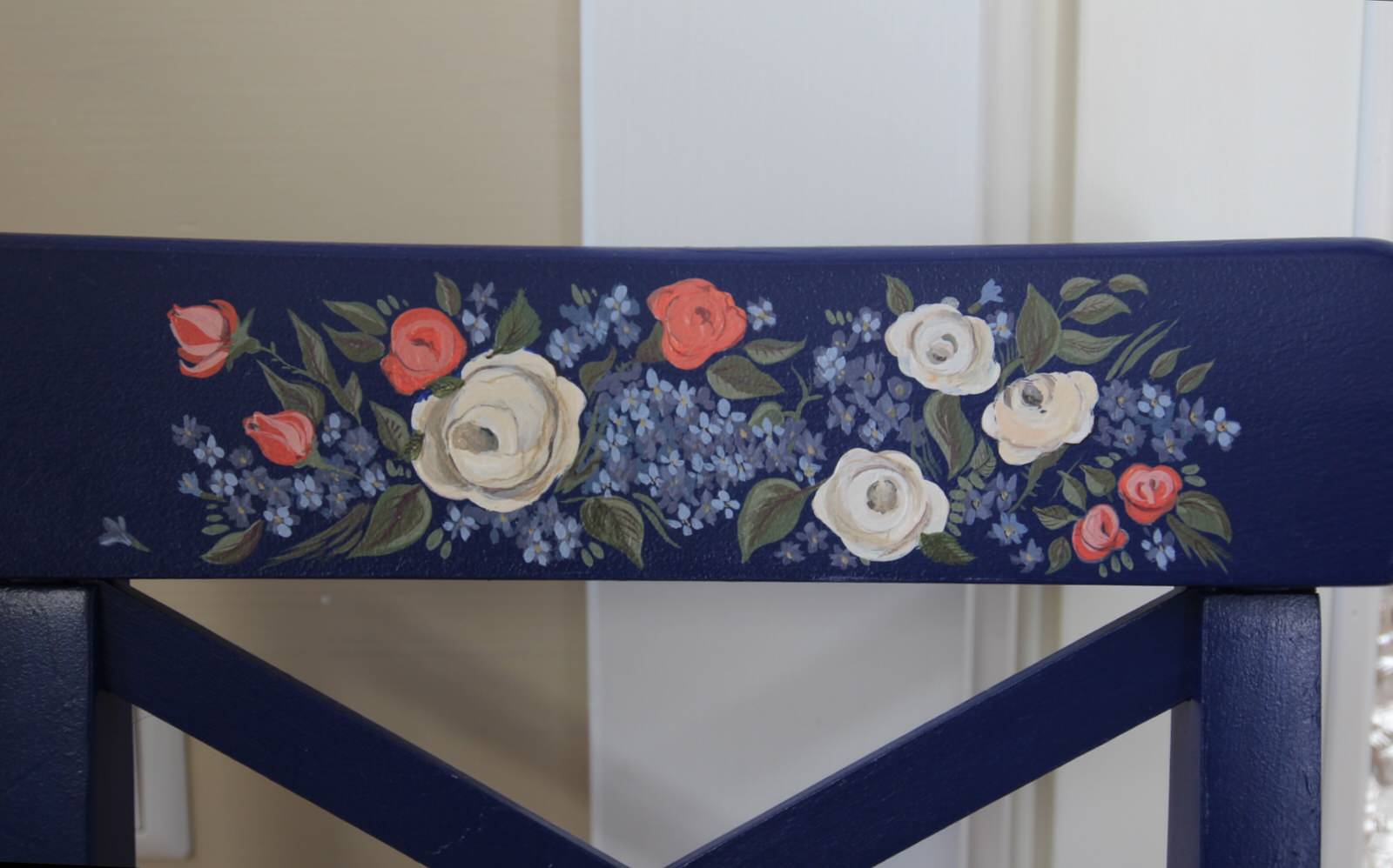 Арт-обновление и роспись мебели.