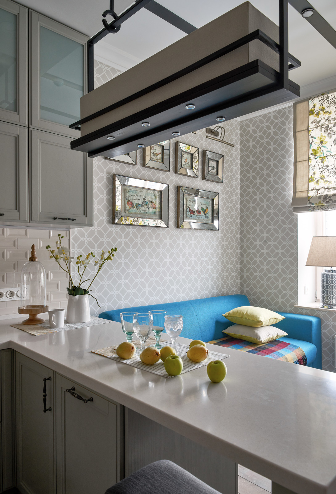 Вид микро-гостиной.