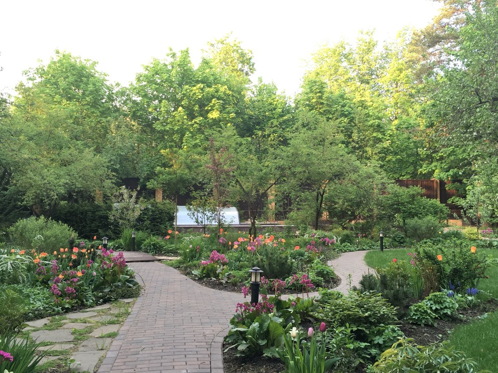 Обложка проекта: Белкин сад. Сад в стародачном поселке. Весна 2019