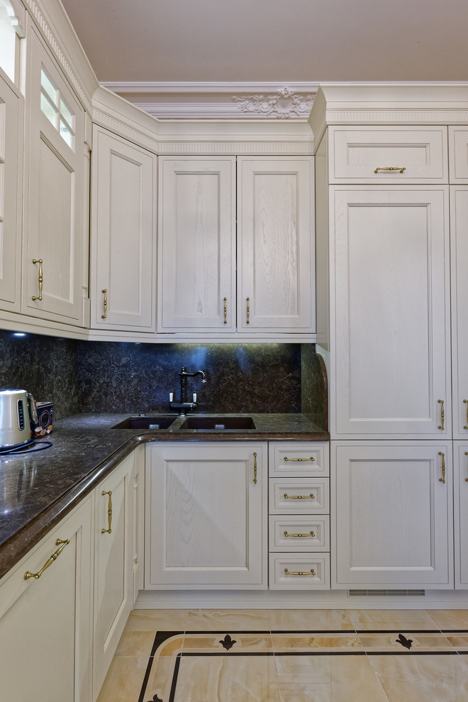 Victoria в теплых тонах