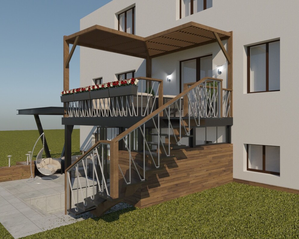 Уютная беседка возле дома