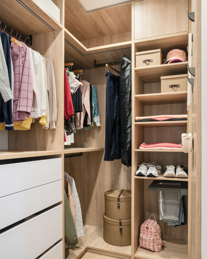 Детская комната с гардеробной