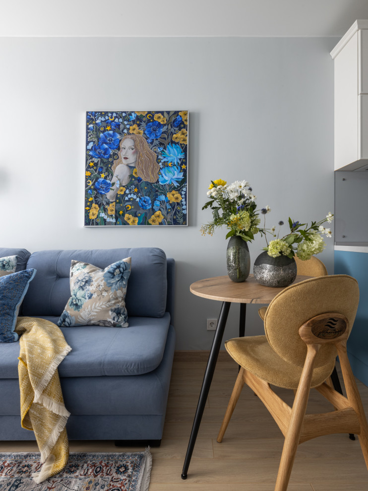 Цветы, цветы... и еще немного цветов.