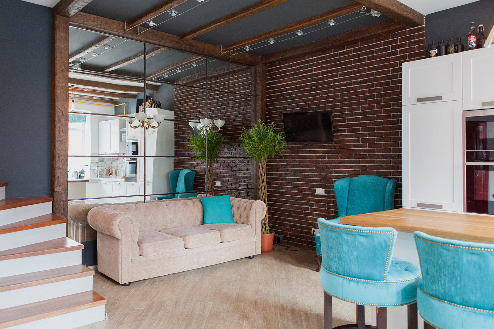 В гостях: Бегство из Москвы, или таунхаус, где всегда рады друзьям