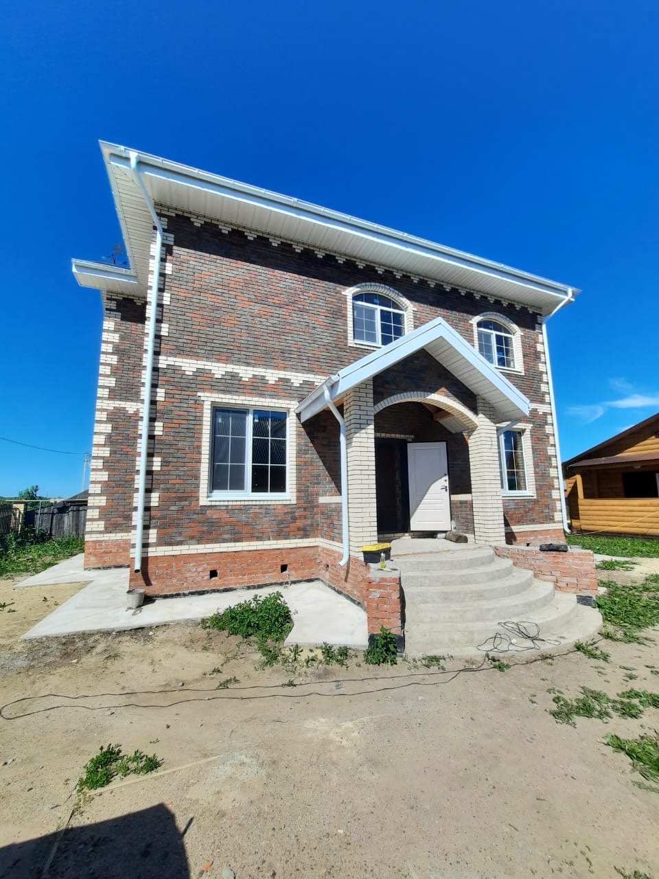 Двухэтажный дом "КАТРИНА"