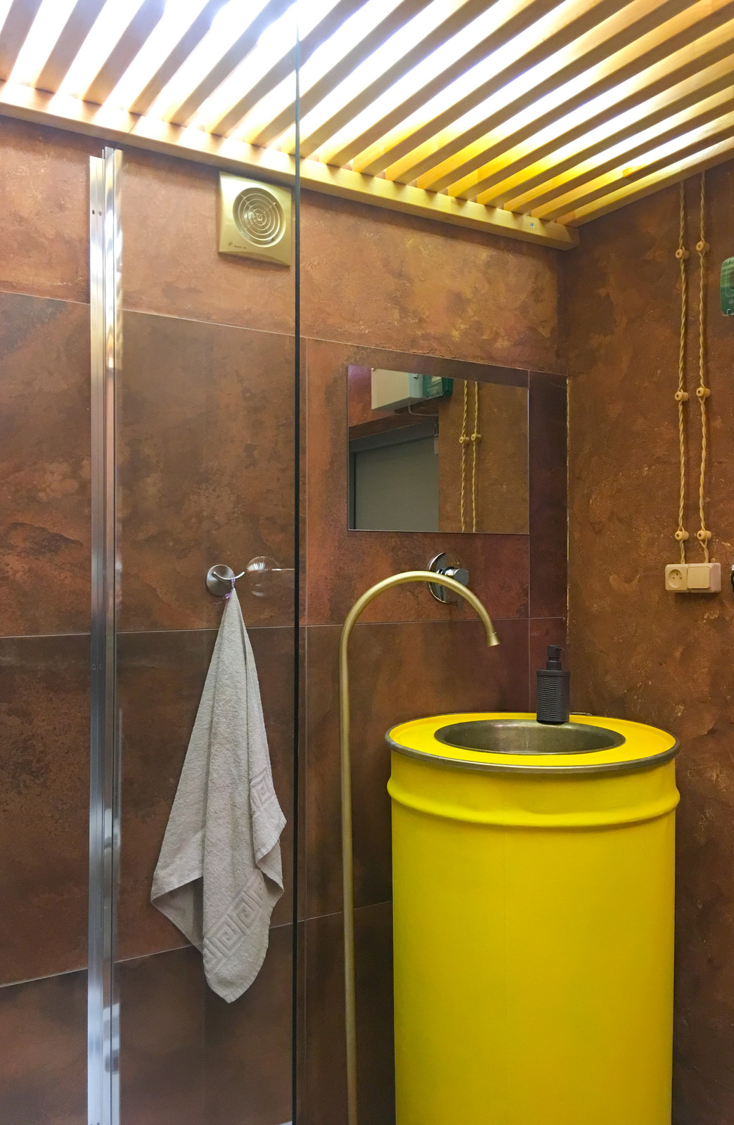 Санузел в офисе