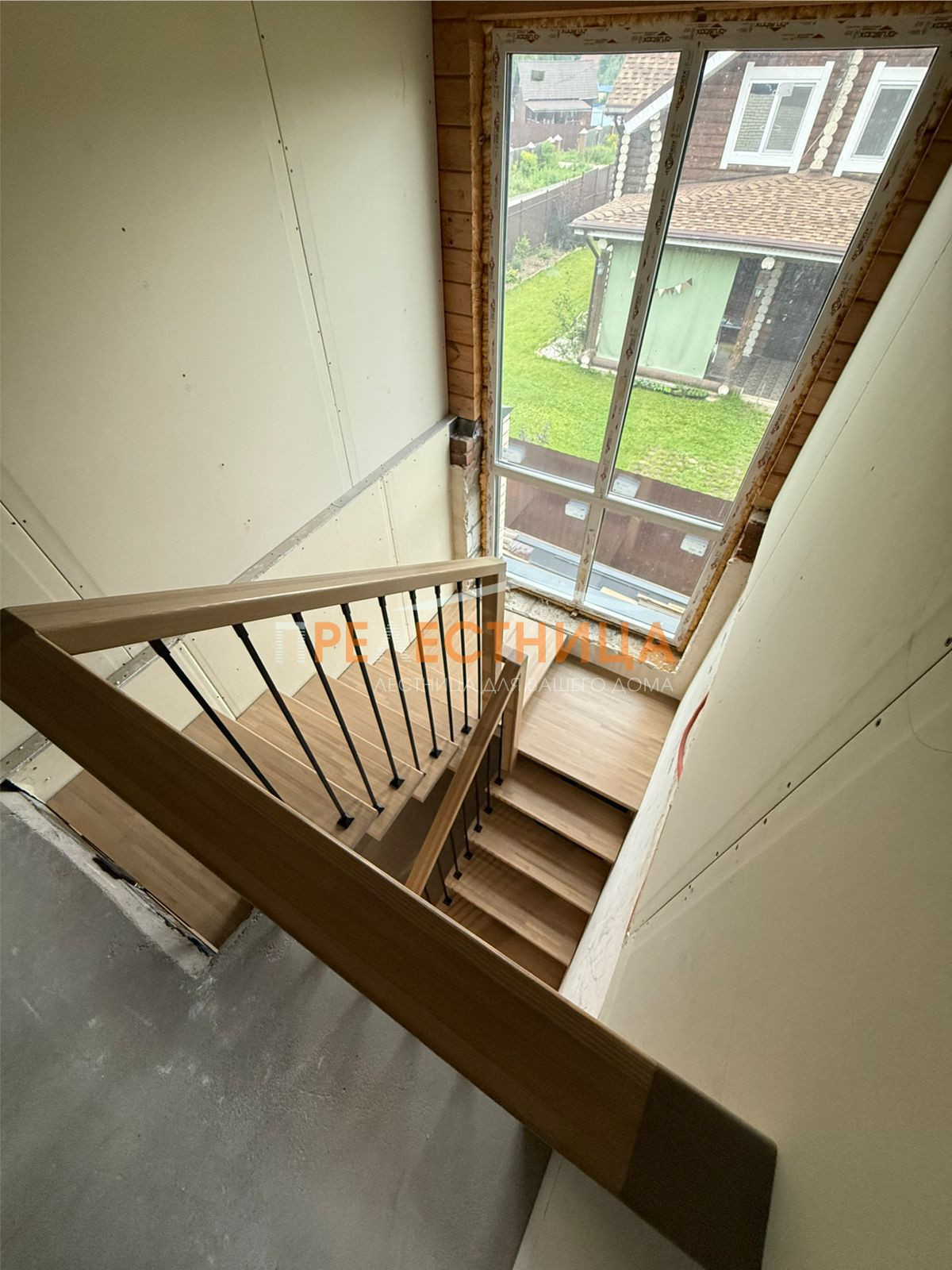 Обложка проекта: Лестница на центральном косоуре Ассоль-61