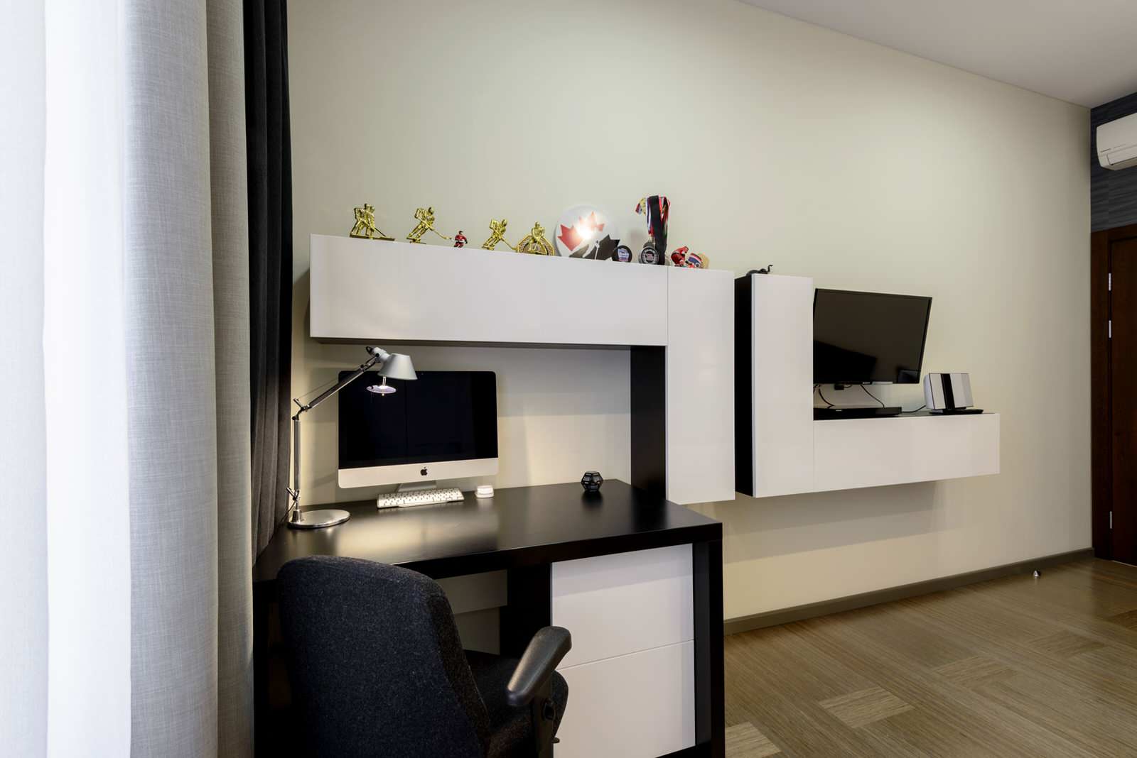 Четырехкомнатная квартира в ЖК "Эдем"