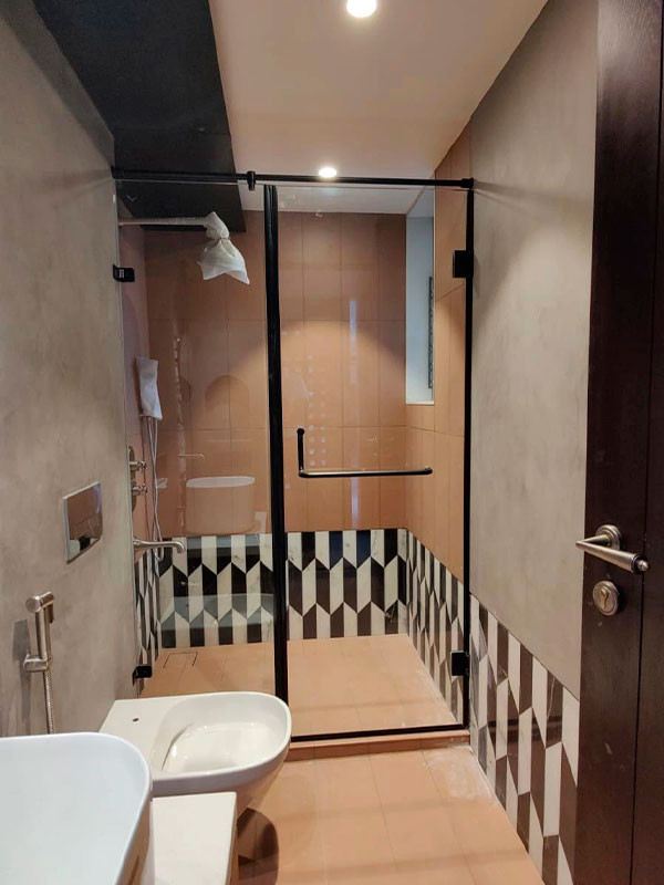 Эстетика и практичность: декоративная штукатурка под цветной микроцемент в ванны