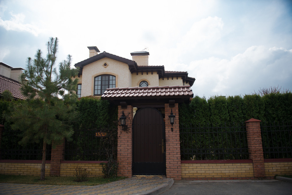 Реконструкция крыши и строительство навеса и веранды в поселке Екатериновка