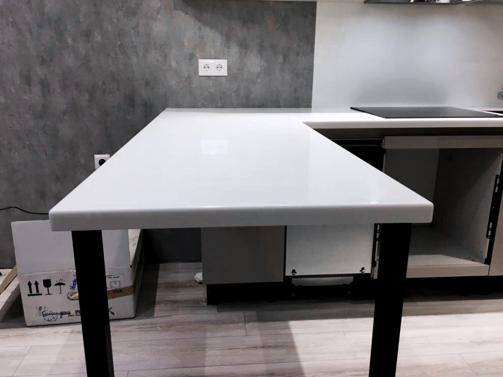 Столешница с барной стойкой из камня Grandex