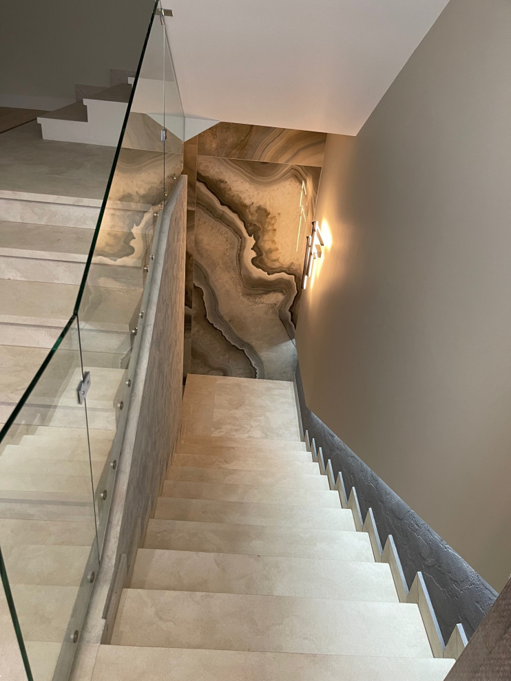 Лестница в жилом доме в г. Геленджике