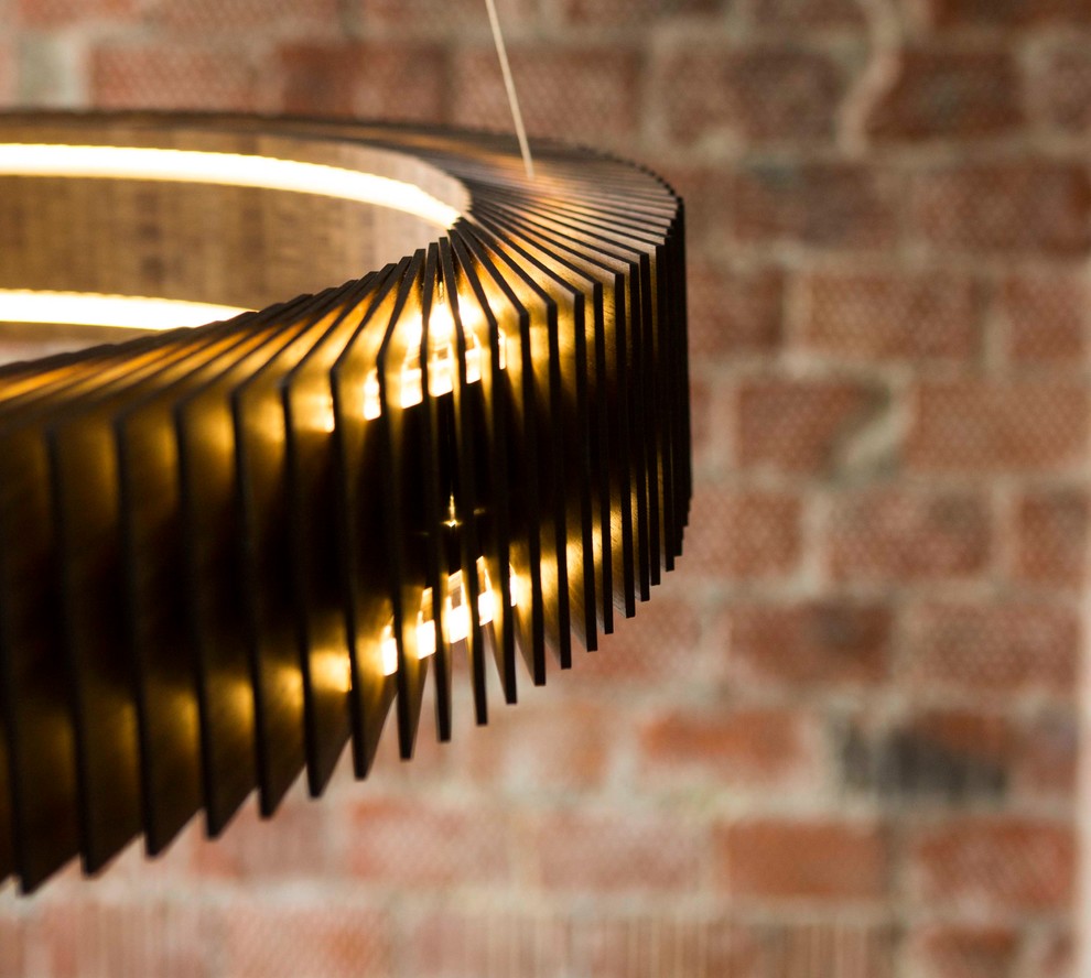 Люстра Синхротрон из ореха