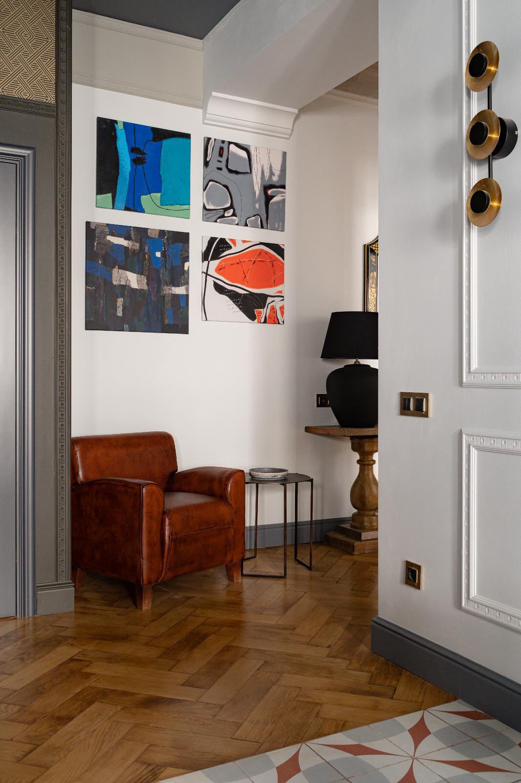 Houzz тур: Арт-квартира в Петербурге для временных визитов