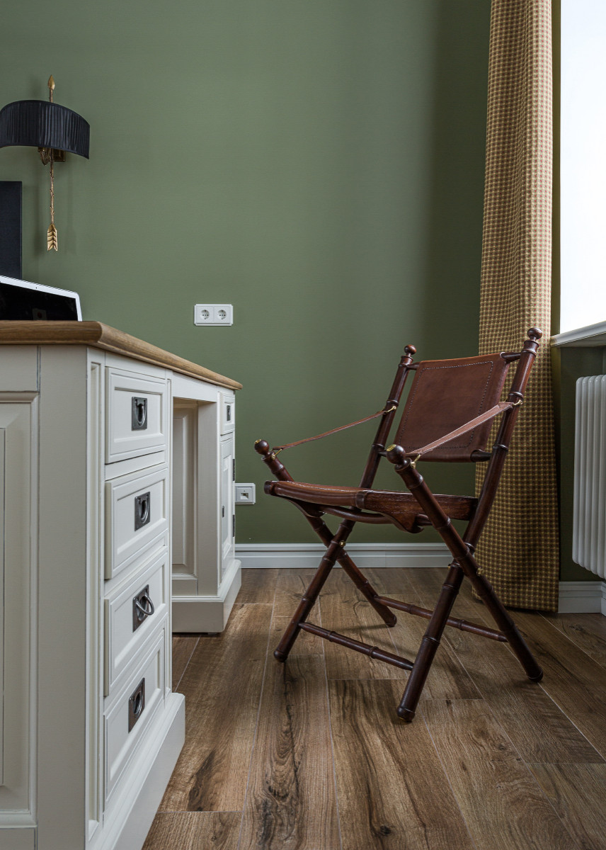 Немного солнца в холодной воде. Реализация