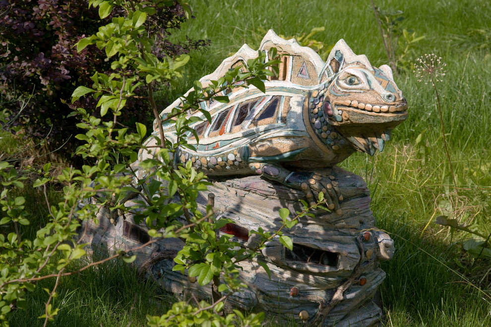 Парковая скульптура "Ящер"