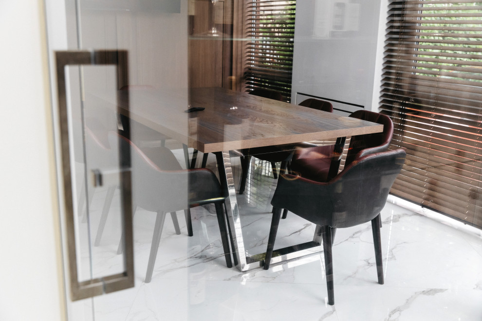 Переговорная зона