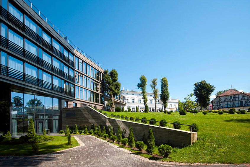 Обложка проекта: ЭКСТЕРЬЕРЫ / EXTERIORS