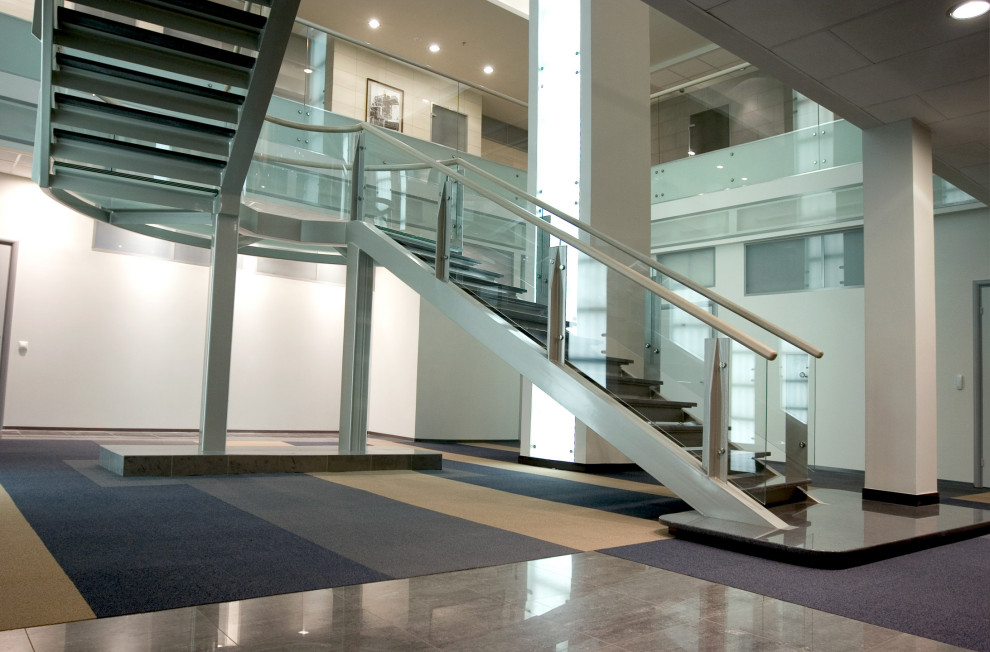 Лестница Стекло