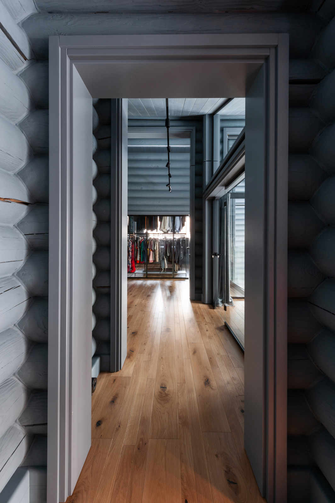 "Дама с горностаем" Дизайнер - Юрий Куликов