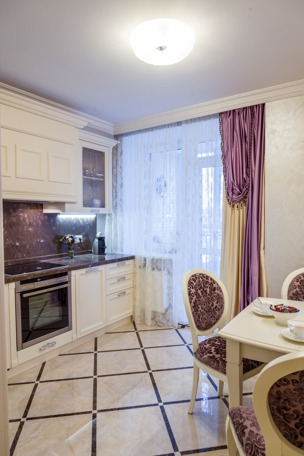 Квартира в стиле Неоклассика (70 кв м)