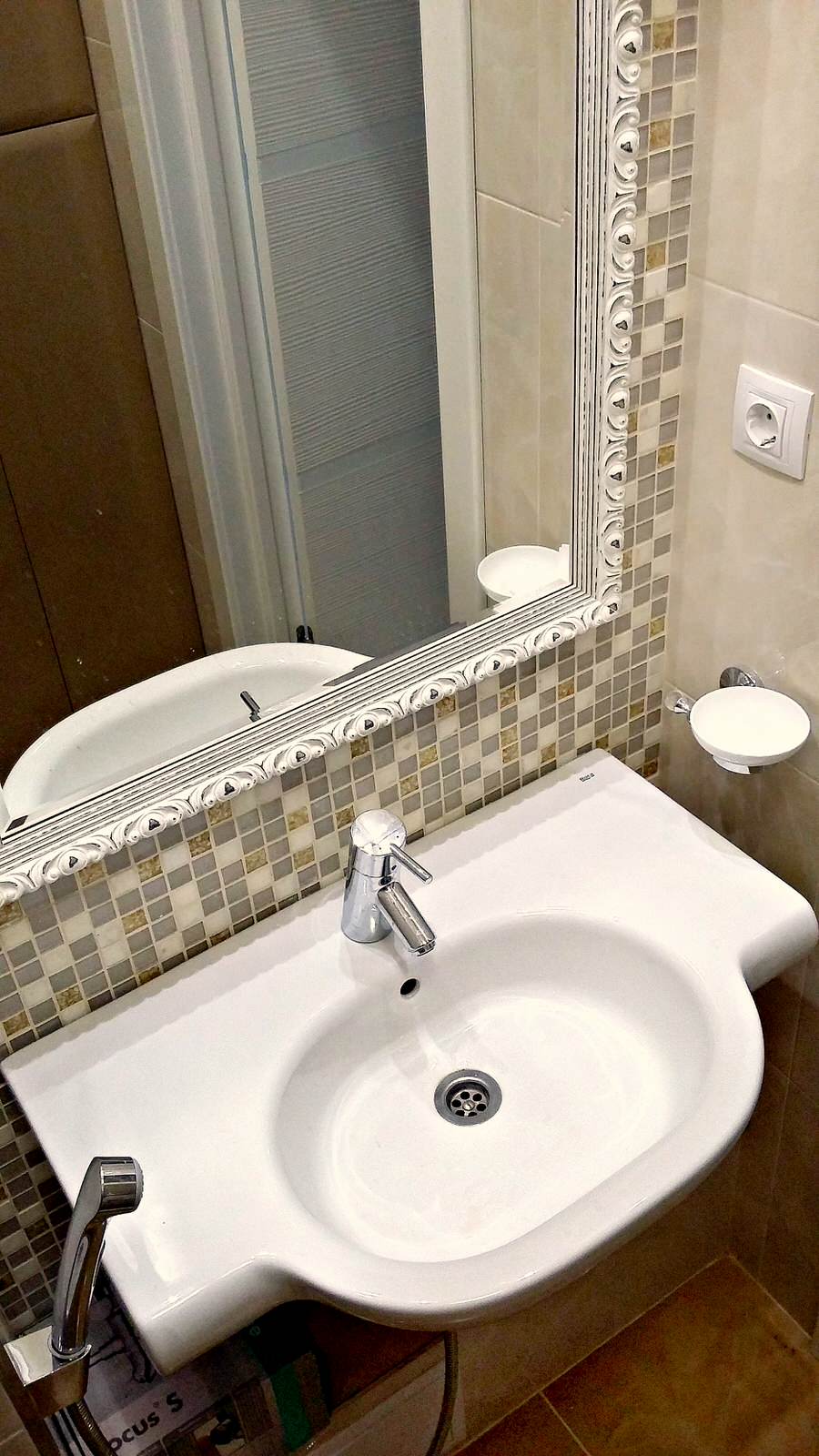 "Гламурные нотки" (3-комнатная квартира-студия)